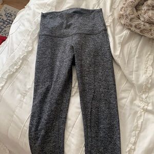 Lululemon heathered grey Wunder Under Leggings